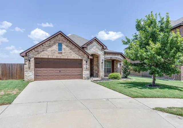 Photo 3 of Single family home for sale at 4120 Old Timber Ln, Crowley, TX 76036 | MLS# 21338912 | Listing updated on 2026-08-23
