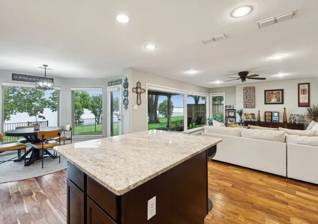 Photo 3 of Single family home for sale at 4414 Scenic Dr, Rowlett, TX 75088 | MLS# 21334804 | Listing updated on 2026-10-05