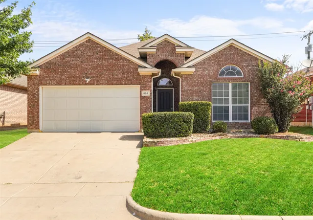 Photo 1 of Single family home for sale at 556 Caravan Dr, Fort Worth, TX 76131 | MLS# 21340448 | Listing updated on 2026-08-03