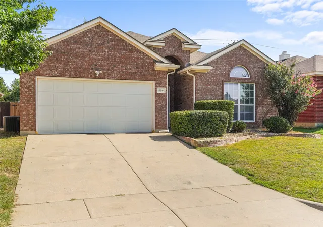 Photo 3 of Single family home for sale at 556 Caravan Dr, Fort Worth, TX 76131 | MLS# 21340448 | Listing updated on 2026-08-03