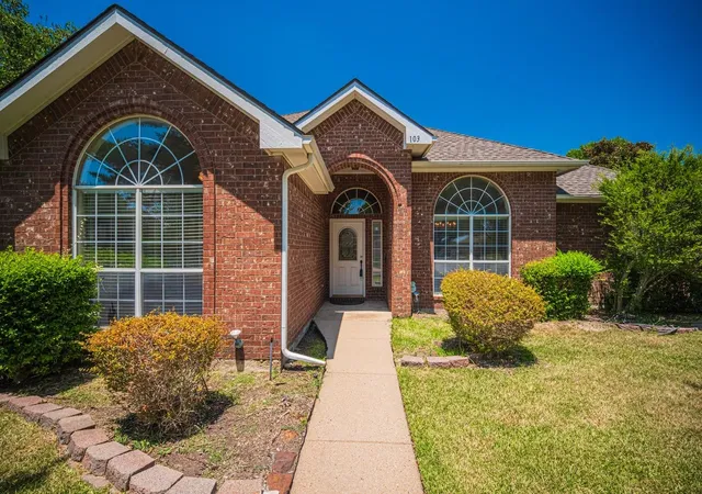 1st image of 103 Meadow Glen Ln, Red Oak, TX 75154 | MLS# 21340729