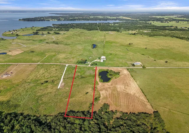 Photo 2 of Land for sale at Lot 3 Se County Rd 2220, Corsicana, TX 75109 | MLS# 21333813 | Listing updated on 2026-07-25