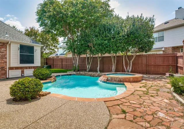 Photo 2 of Single family home for sale at 2409 Candlebrook Dr, Flower Mound, TX 75028 | MLS# 21333355 | Listing updated on 2026-09-27