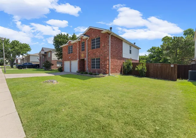 Photo 1 of Single family home for sale at 1017 Lake Trail Dr, Little Elm, TX 75068 | MLS# 21340765 | Listing updated on 2026-08-20