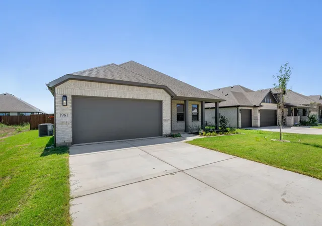 Photo 1 of Sale Pending at 1961 Daybreak Dr, Venus, TX 76009 | MLS# 21340779 | Listing updated on 2026-09-25