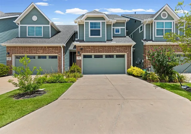 Townhouse for sale at 605 Laurel Ln, Wylie, TX 75098 | MLS# 21340803