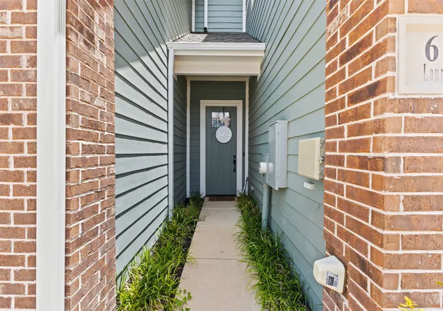 Photo 2 of Townhouse for sale at 605 Laurel Ln, Wylie, TX 75098 | MLS# 21340803 | Listing updated on 2026-07-25