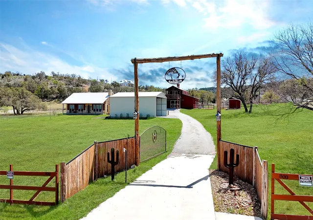 Photo 1 of Land for sale at 800 Quarter Horse Cir, Kingsland, TX 78639 | MLS# 21340815 | Listing updated on 2026-10-06