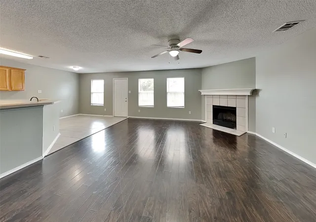 Photo 3 of Single family home for sale at 9941 George Bush Dr, Mc Kinney, TX 75072 | MLS# 21340852 | Listing updated on 2026-08-27