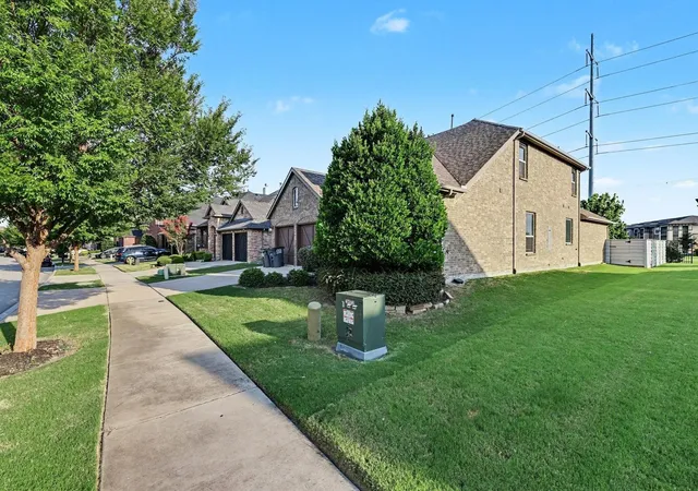 Photo 3 of Single family home for sale at 740 Field Xing, Little Elm, TX 76227 | MLS# 21316729 | Listing updated on 2026-08-20