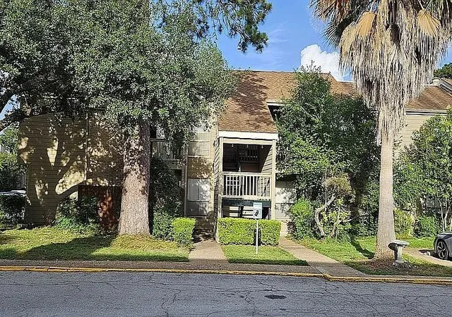 Photo 1 of Condo for sale at 2100 Tanglewilde #167, Houston, TX 77063 | MLS# 21340910 | Listing updated on 2026-07-25