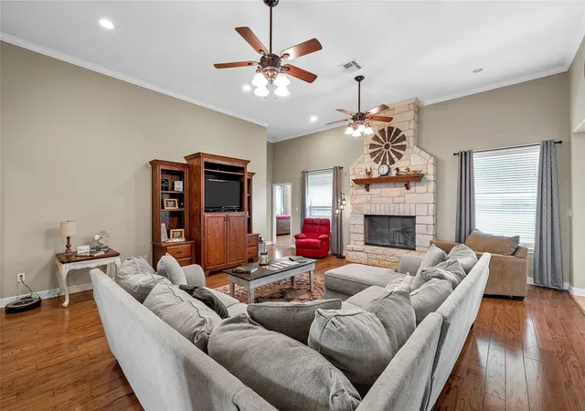 Photo 4 of Single family home for sale at 2765 Pleasant Run Rd, Mc Gregor, TX 76657 | MLS# 21339963 | Listing updated on 2026-10-02