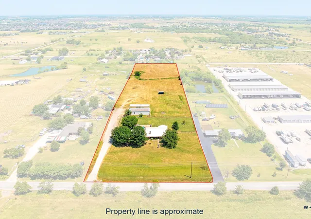 Single family home for sale at 3472 N Masch Branch Rd, Denton, TX 76207 | MLS# 21340153