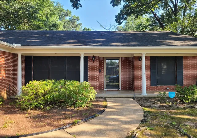 Photo 2 of Single family home for sale at 2840 Hubbard, Paris, TX 75460 | MLS# 21340341 | Listing updated on 2026-07-25