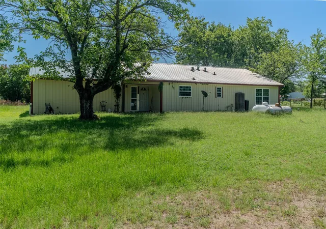 Photo 1 of Single family home for sale at 1611 County Road 4104, Greenville, TX 75401 | MLS# 21340948 | Listing updated on 2026-07-25