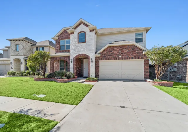 Photo 1 of Single family home for sale at 1805 Longwood Ln, Garland, TX 75042 | MLS# 21340961 | Listing updated on 2026-07-25