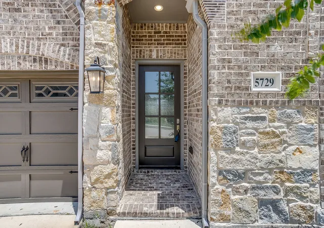 Photo 3 of Single family home for sale at 5729 Lake Jackson Dr, Fort Worth, TX 76126 | MLS# 21340853 | Listing updated on 2026-07-25