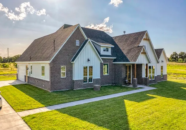 Photo 1 of Single family home for sale at 3171 B Pear Orchard Rd, Granbury, TX 76048 | MLS# 21339576 | Listing updated on 2026-07-25