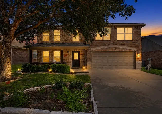 1st image of 1201 Nighthawk Rd, Fort Worth, TX 76108 | MLS# 21337596