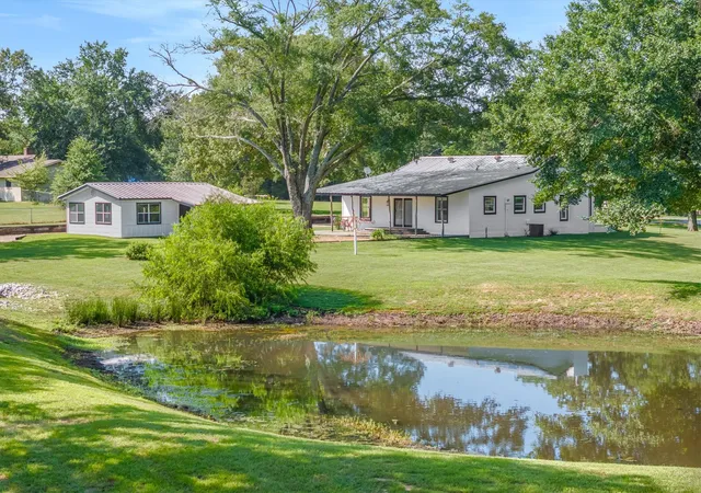 Photo 3 of Sale Pending at 111 Vz County Road 3626, Edgewood, TX 75117 | MLS# 21315154 | Listing updated on 2026-09-28