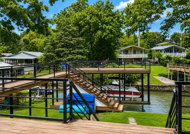 Photo 1 of Single family home for sale at 154 Harbor Dr, Gun Barrel City, TX 75156 | MLS# 21334955 | Listing updated on 2026-07-25