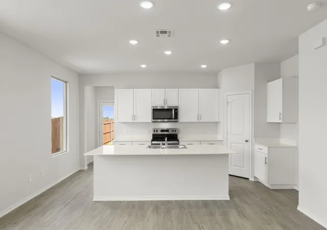 Photo 3 of Single family home for sale at 1609 Potomac Ln, Blue Ridge, TX 75424 | MLS# 21341066 | Listing updated on 2026-10-01