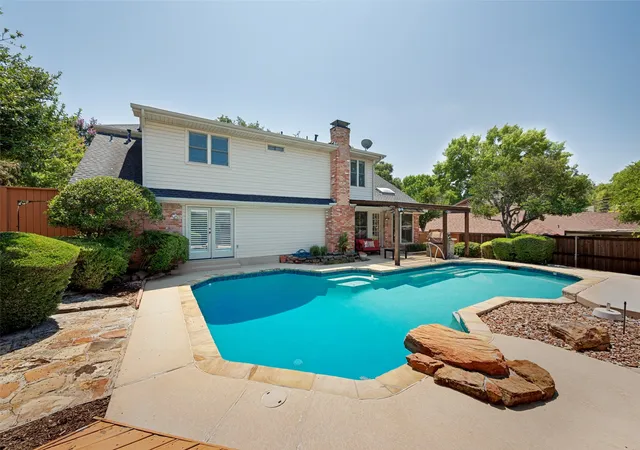4th image of 337 Ridgebriar Dr, Richardson, TX 75080 | MLS# 21334619