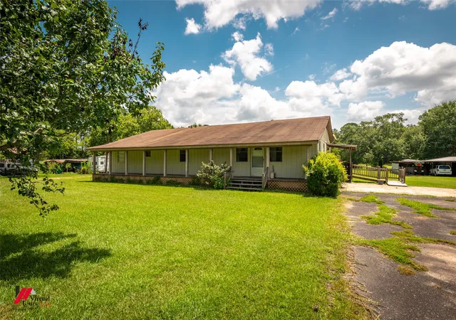 Photo 1 of Sale Pending at 153 Woolworth Rd, Stonewall, LA 71078 | MLS# 21341069 | Listing updated on 2026-08-16