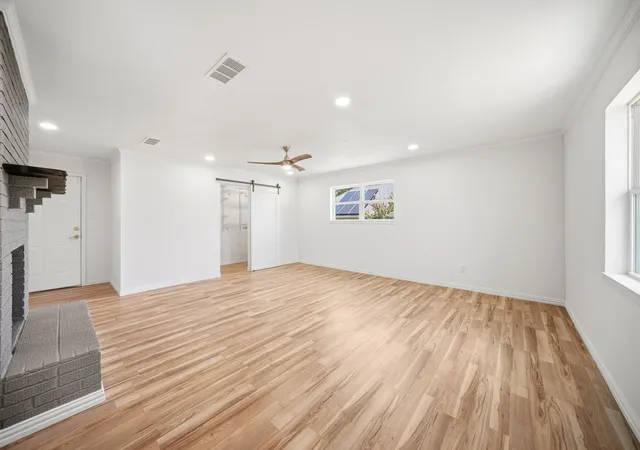 Photo 3 of Single family home for sale at 5131 E Fm 875, Waxahachie, TX 75167 | MLS# 21339013 | Listing updated on 2026-10-07