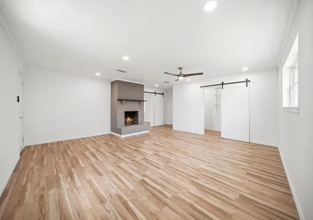 Photo 4 of Single family home for sale at 5131 E Fm 875, Waxahachie, TX 75167 | MLS# 21339013 | Listing updated on 2026-10-07