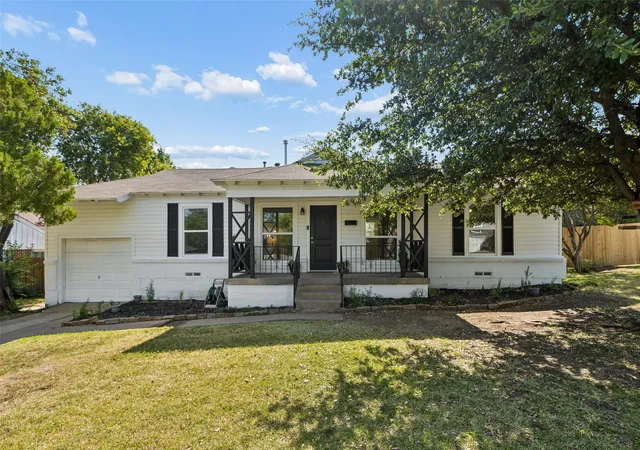 Photo 1 of Single family home for sale at 714 Nw 6th St, Grand Prairie, TX 75050 | MLS# 21340090 | Listing updated on 2026-08-19