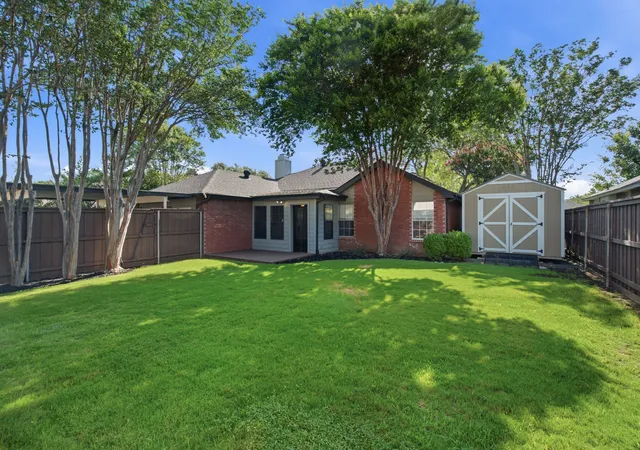 Photo 2 of Sale Pending at 2074 Briarcliff Rd, Lewisville, TX 75067 | MLS# 21341175 | Listing updated on 2026-08-21