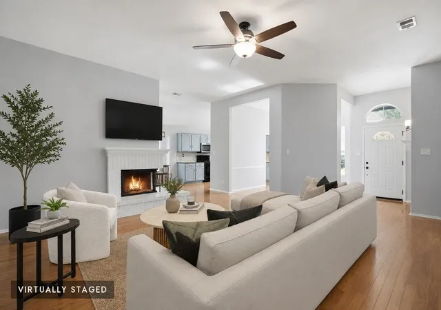 Photo 4 of Sale Pending at 2074 Briarcliff Rd, Lewisville, TX 75067 | MLS# 21341175 | Listing updated on 2026-08-21