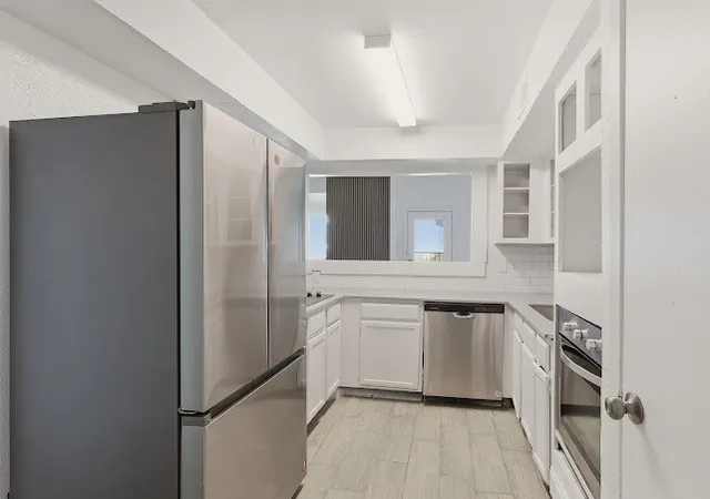 Photo 4 of Condo for sale at 9696 Walnut St #1304, Dallas, TX 75243 | MLS# 21340892 | Listing updated on 2026-09-25