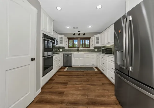 Photo 4 of Single family home for sale at 3911 N Hwy 281, Mineral Wells, TX 76067 | MLS# 21341151 | Listing updated on 2026-09-25