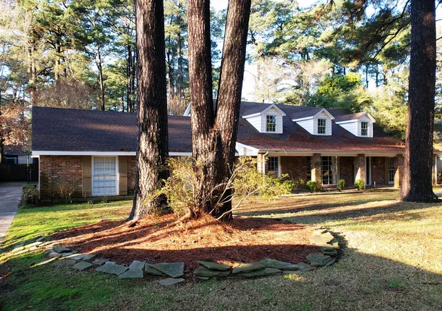 1st image of 8316 Suffolk Dr, Shreveport, LA 71106 | MLS# 21314724