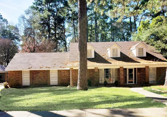 2nd image of 8316 Suffolk Dr, Shreveport, LA 71106 | MLS# 21314724