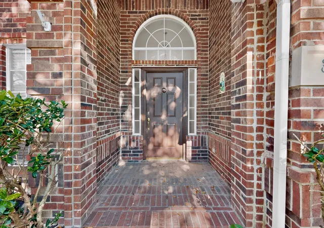 Photo 4 of Single family home for sale at 304 Belvedere Dr, Allen, TX 75013 | MLS# 21341062 | Listing updated on 2026-10-06