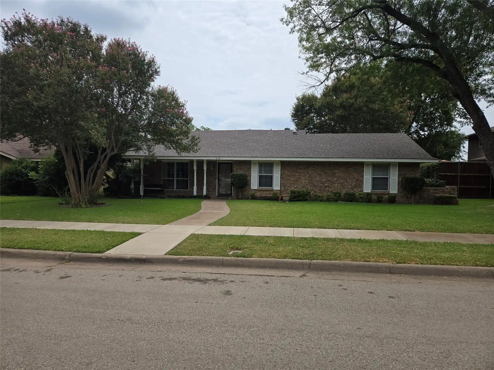 Photo 1 of Sale Pending at 238 Linda Ln, Duncanville, TX 75137 | MLS# 21341246 | Listing updated on 2026-10-15