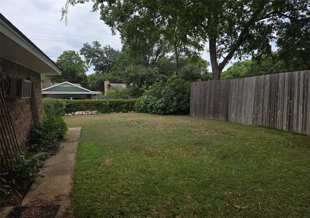 Photo 29 of Single family home for sale at 238 Linda Ln, Duncanville, TX 75137 | MLS# 21341246 | Listing updated on 2026-08-28