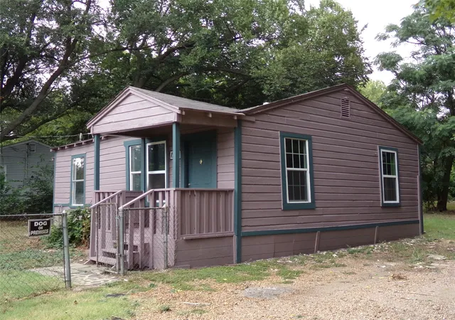 Photo 1 of Single family home for sale at 1310 Carroll Ave, Duncanville, TX 75137 | MLS# 21340183 | Listing updated on 2026-08-04