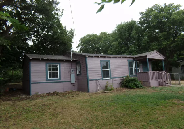 Photo 2 of Single family home for sale at 1310 Carroll Ave, Duncanville, TX 75137 | MLS# 21340183 | Listing updated on 2026-08-04