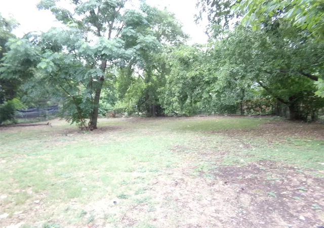 Photo 3 of Single family home for sale at 1310 Carroll Ave, Duncanville, TX 75137 | MLS# 21340183 | Listing updated on 2026-08-04
