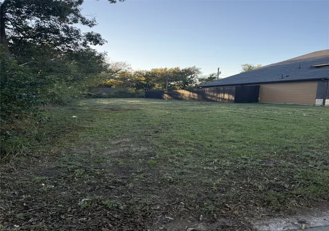 Photo 1 of Land for sale at 4619 S Denley Dr, Dallas, TX 75216 | MLS# 21341264 | Listing updated on 2026-07-25