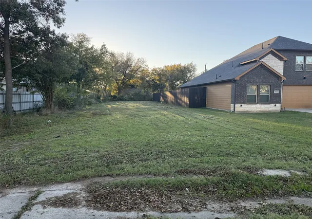 Photo 3 of Land for sale at 4619 S Denley Dr, Dallas, TX 75216 | MLS# 21341264 | Listing updated on 2026-07-25