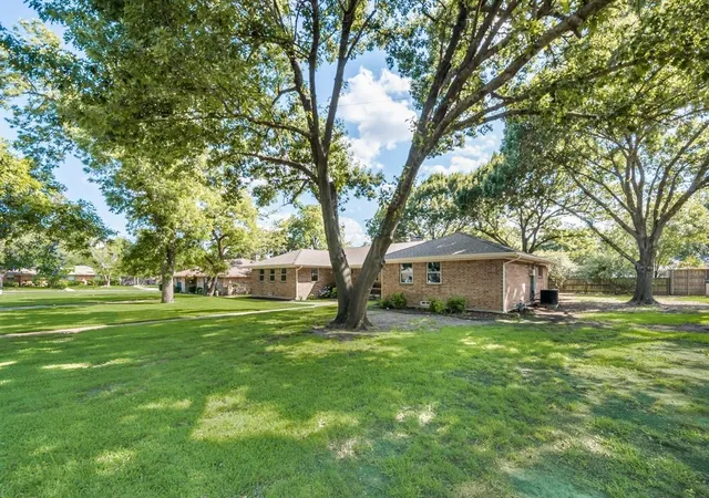 3rd image of 5003 Natchez Dr, Sachse, TX 75048 | MLS# 21339362