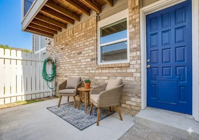 2nd image of 5111 Skillman St, Dallas, TX 75206