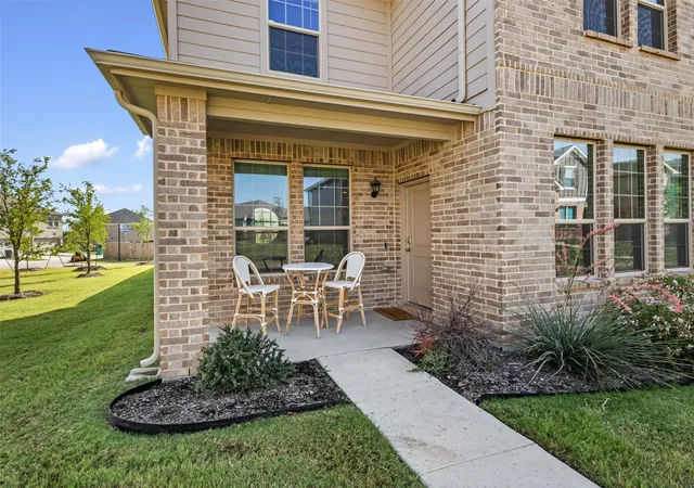 3rd image of 4812 Sparkling Pathway, Haltom City, TX 76117 | MLS# 21337017