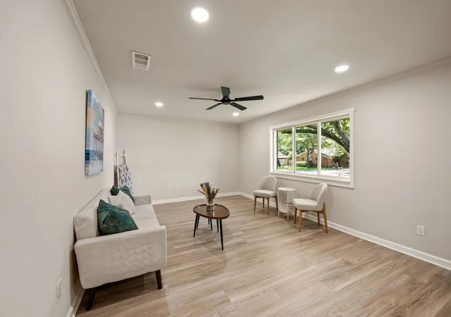 Photo 3 of Single family home for sale at 6517 Jameson St, Richland Hills, TX 76118 | MLS# 21341221 | Listing updated on 2026-10-02