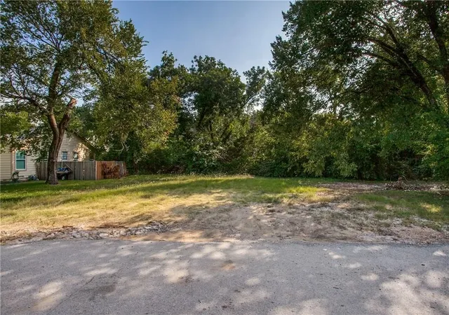 Land for sale at 6910 Mohawk Dr, Dallas, TX 75235 | MLS# 21341373